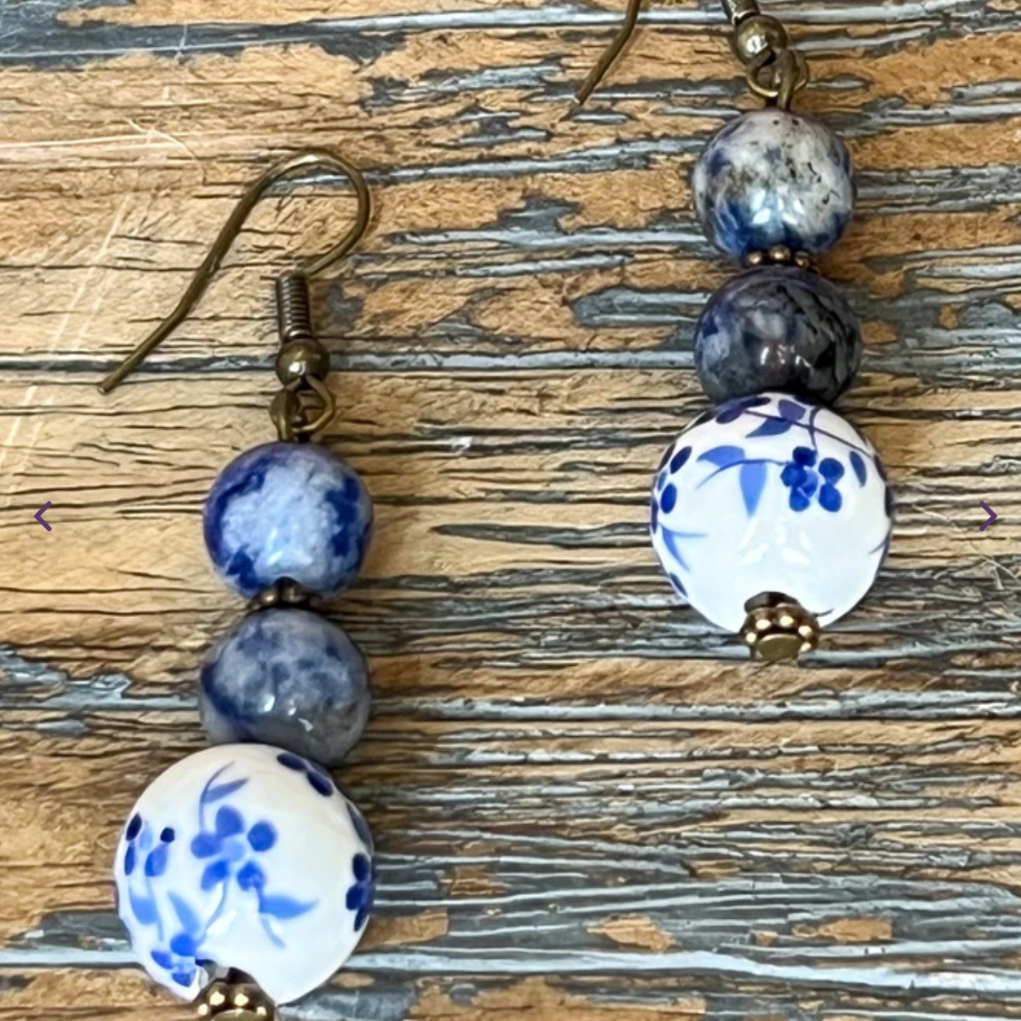 HANDMADE  VINTAGE BLUE & WHITE FLORAL BEADED EARRINGS