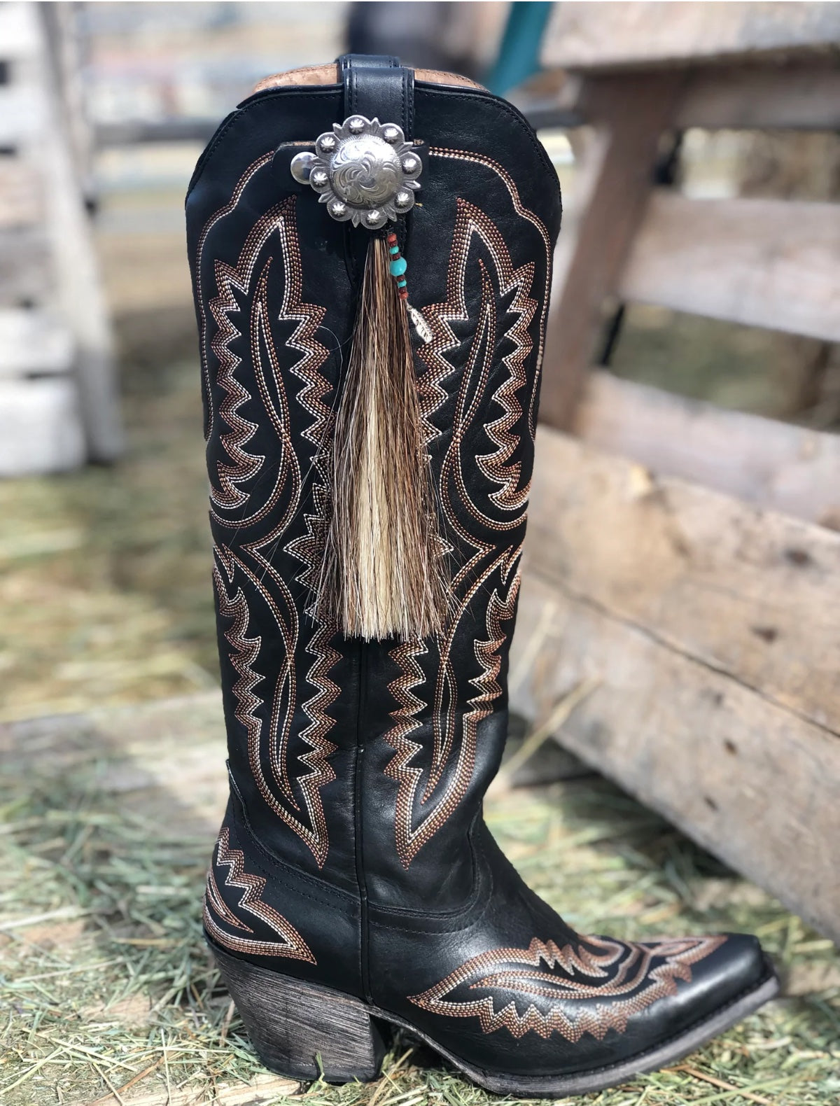 HANDCRAFTED HORSEHAIR BOOT TASSEL WITH BEADS