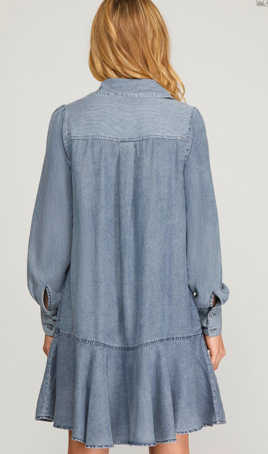 LONG SLEEVE CONTRAST DETAIL HALF BUTTON DOWN CHAMBRAY WASHED DRESS WITH POCKETS