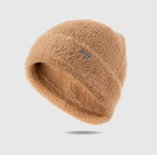 ULTRA SOFT FEATHER KNIT BEANIE